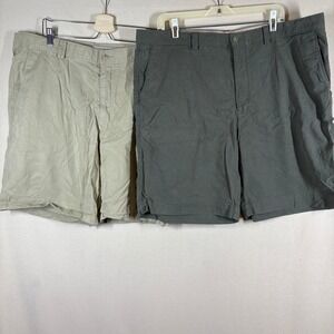 Tommy Bahama Lot of 2 Mens Shorts 42 Tan/Olive Preppy Resort Wear Classic Casual